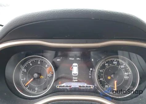 2016 Jeep Cherokee Limited from USA, damaged, VIN 1C4PJLDB4GW157935